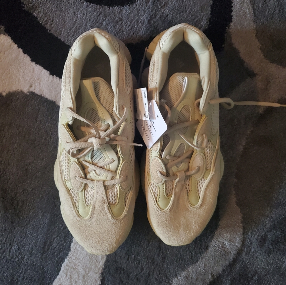 Yeezy Blush 500